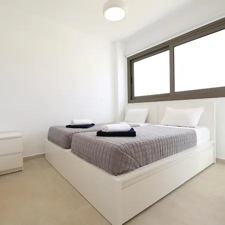 Serenity Waves 27 וילה